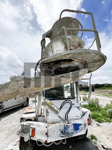 Used 2005 Terex/Advance Front Discharge Mixer Truck
