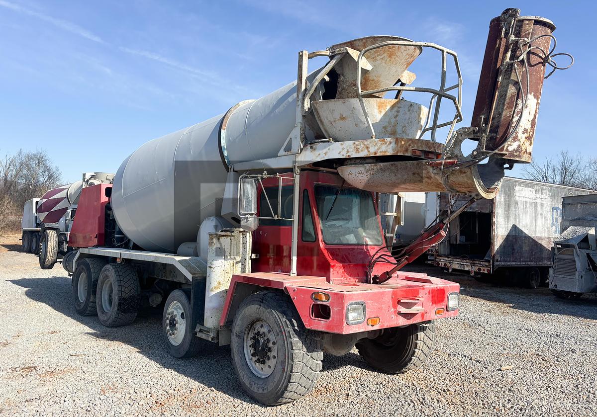 Used 2003 Oshkosh Model S-2164 Front Discharge Concrete Mixer Truck