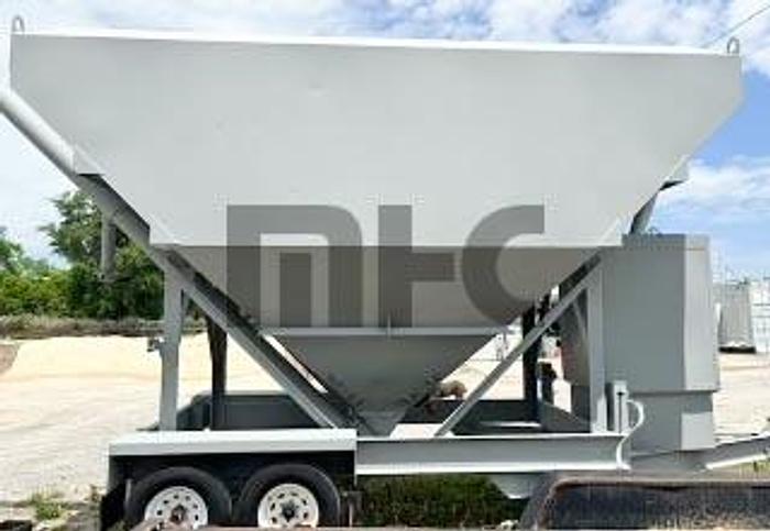 Used Belgrade LP200 Portable Silo - Hydraulic Powered