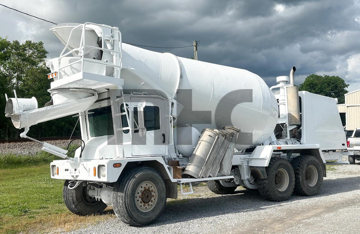 Used 2006 TEREX FD3000 6X6 Front Discharge Concrete Mixer Truck