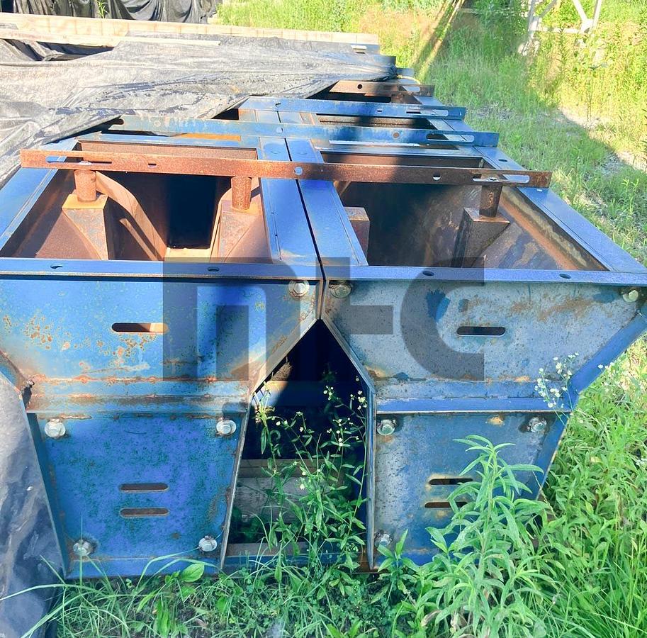 Used Precast Concrete Dual Cavity Jersey Barrier Forms - K Type FDOT