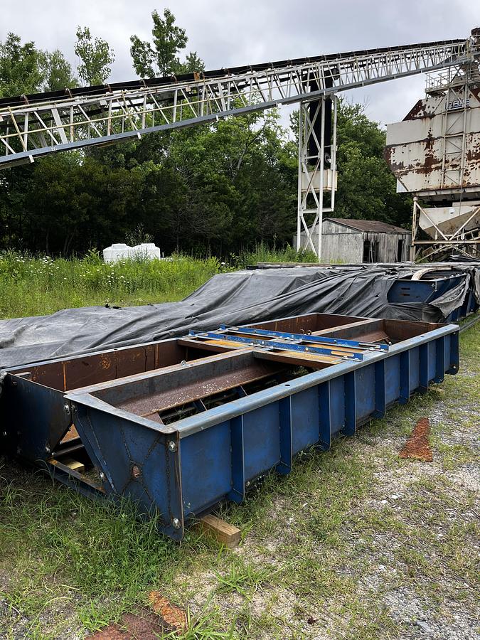 Used Precast Concrete FDOT Low Profile Barrier Double Cavity Form