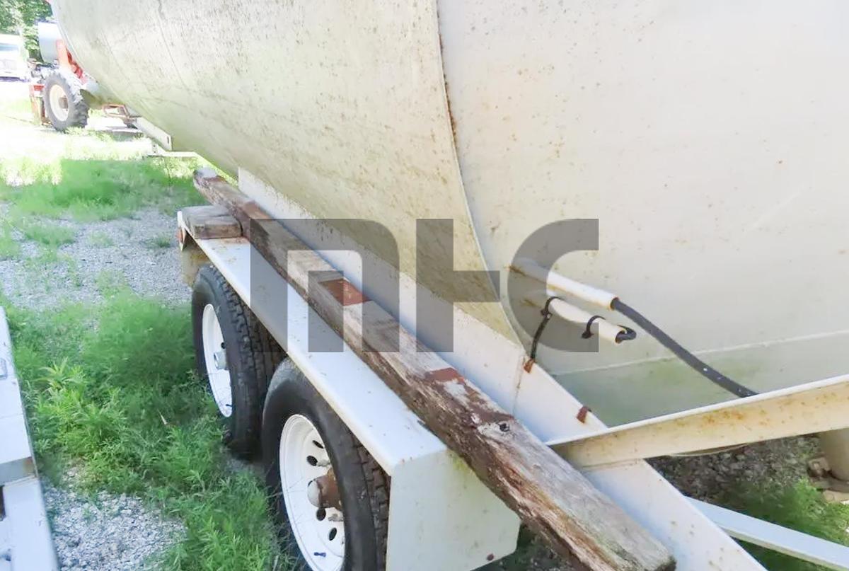 Used Belgrade 350 Barrel Round Portable (RP) Cement Silo