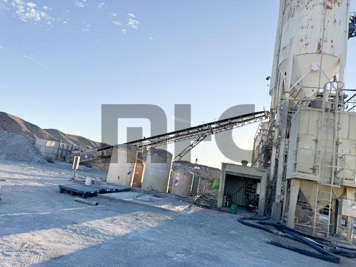 Used McNeilus 12 Yard Portable Concrete Batch Plant
