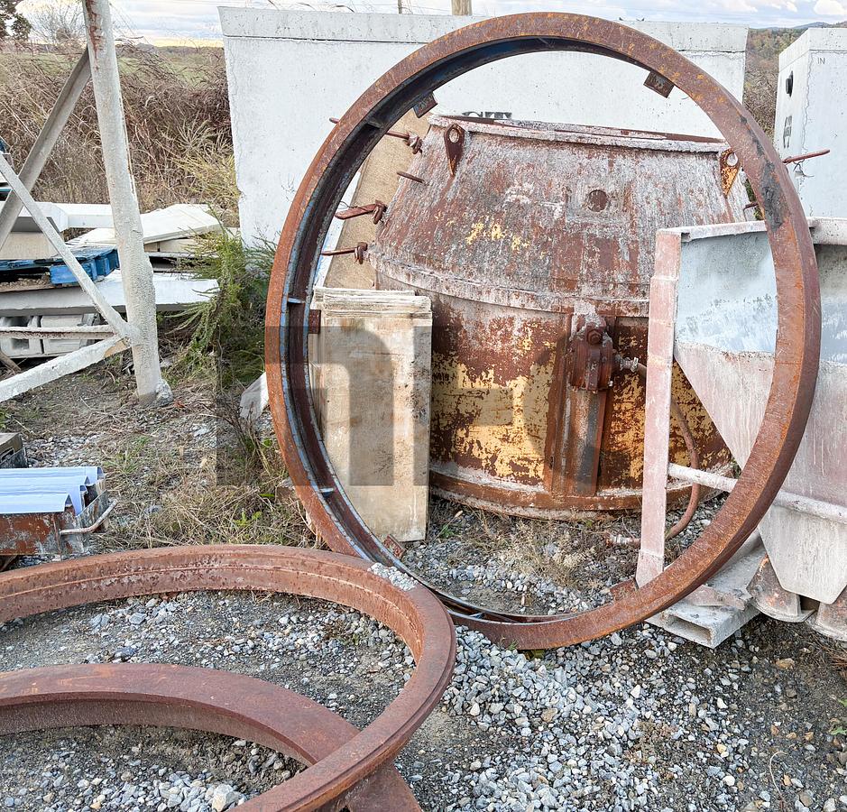 Used 60" B-Wall Precast Manhole Form Joiint Rings (5 Each)