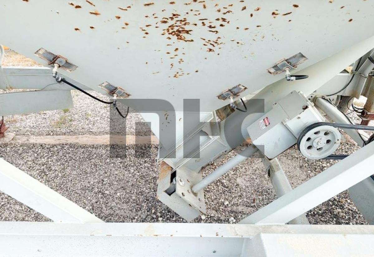 Used Belgrade LP200 Portable Cement Silo with Rice Lake Batching System