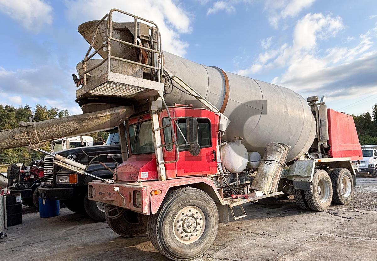 Used 2006 TEREX FD3000 6X6 Front Discharge Concrete Mixer Truck