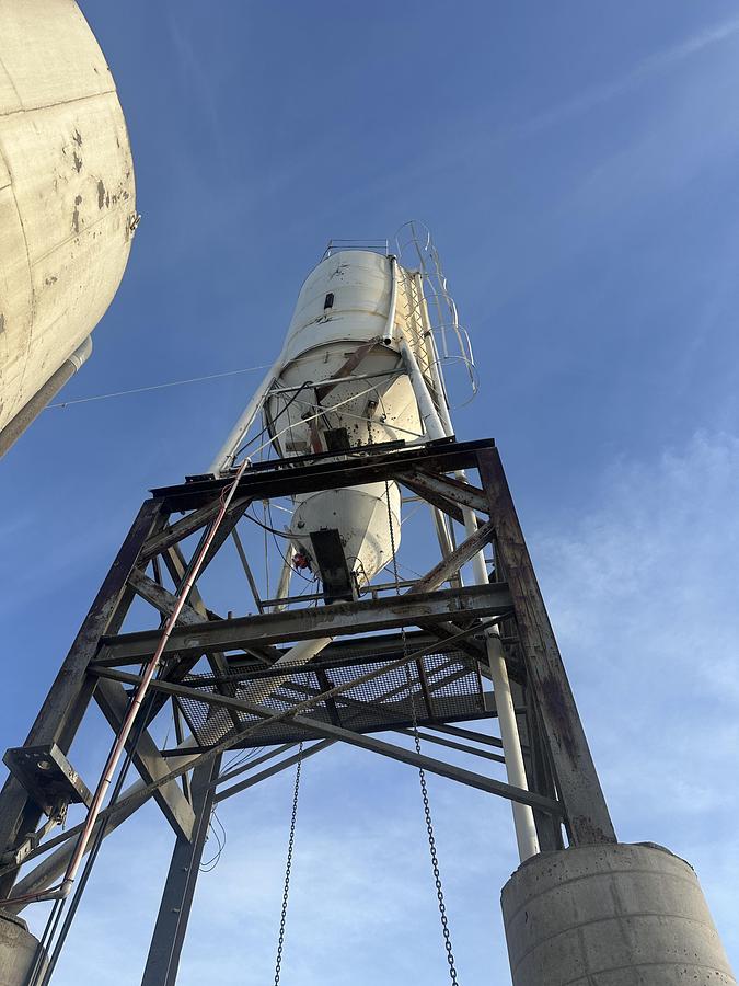 Used 3 Compartment 10 Yard Concrete Batch Plant