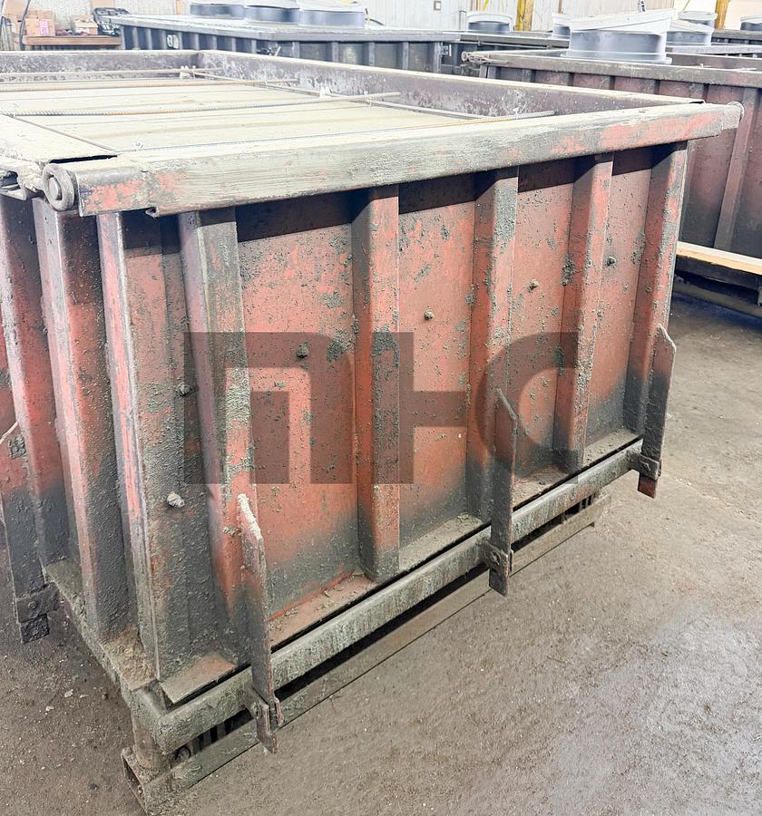 Used Norwalk Hydra-Strip Precast Concrete Septic Tank Forms (2500 gal, 1600 gal, 1500 gal, & 1000 gal)