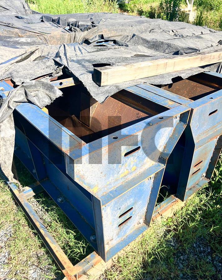Used Precast Concrete Dual Cavity Jersey Barrier Forms - K Type FDOT