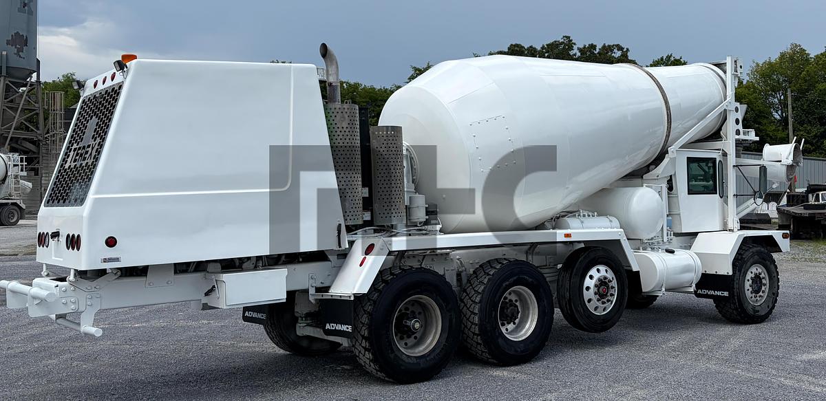 Used 2015 TEREX FDB4000 8X6 Front Discharge Concrete Mixer Truck