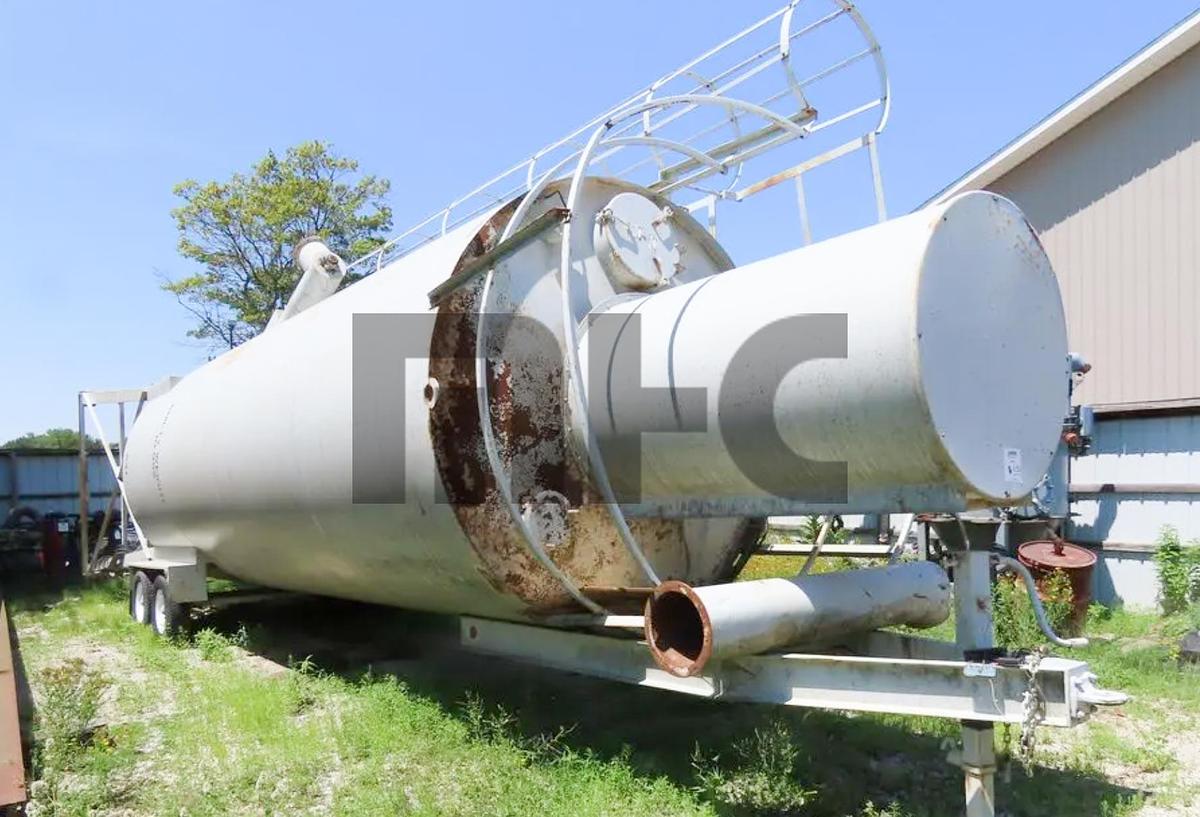 Used Belgrade 350 Barrel Round Portable (RP) Cement Silo