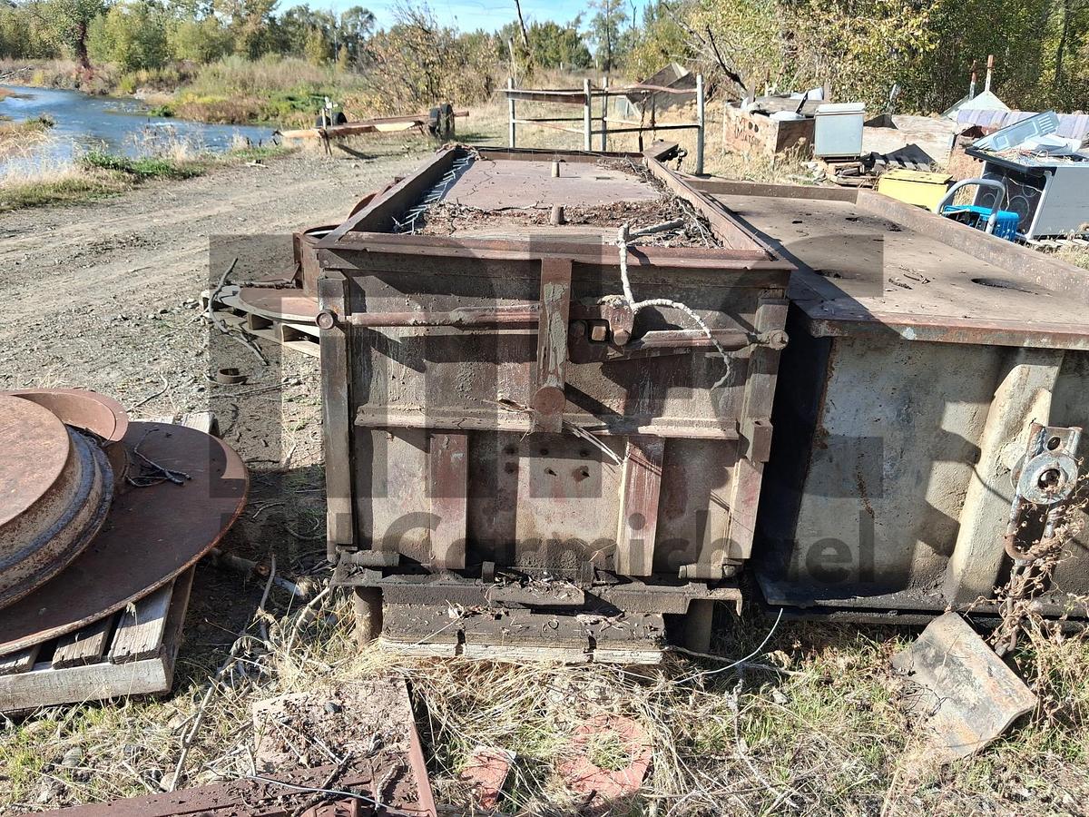 Used Precast Concrete Burial Vault Forms