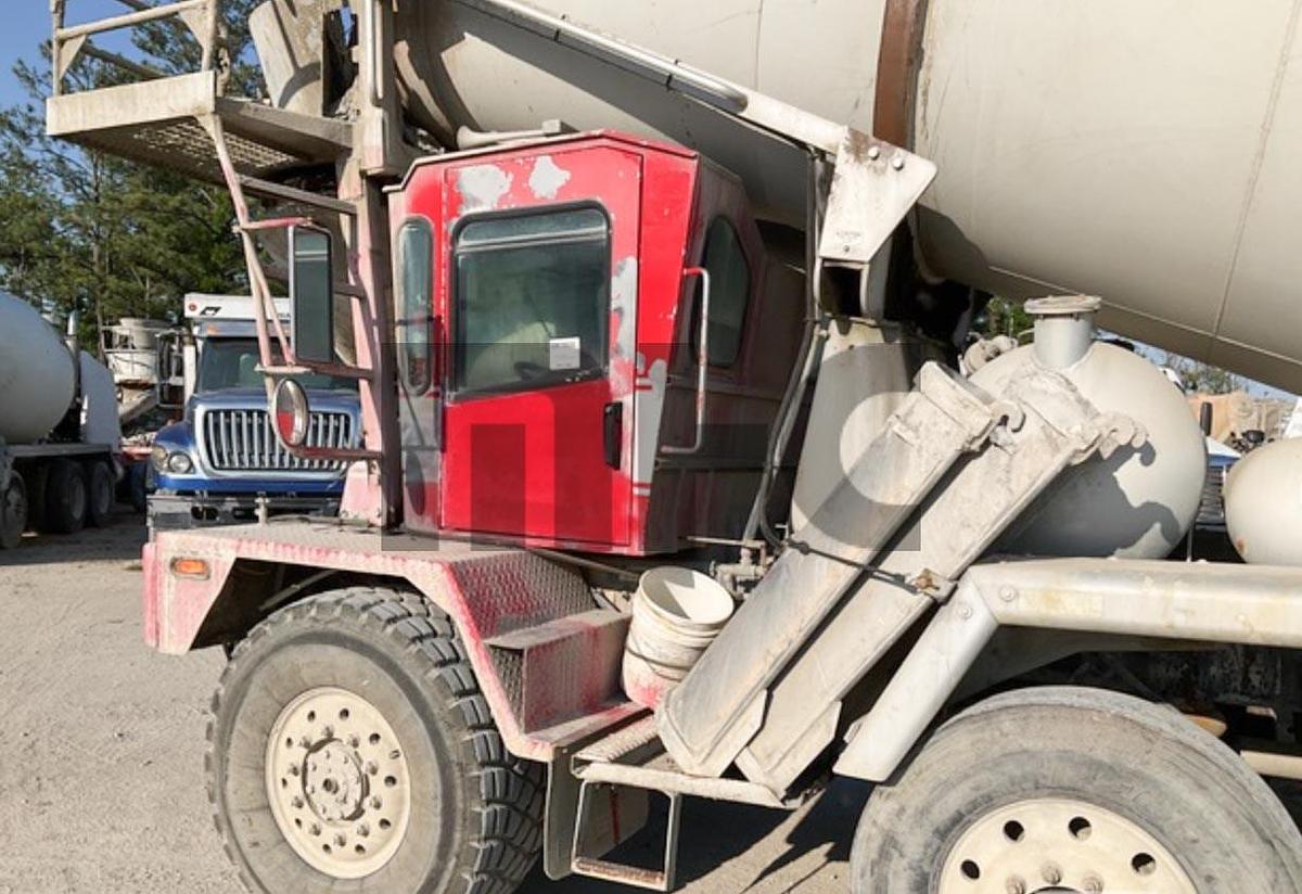 Used 2006 TEREX 12X6 Front Discharge Concrete Mixer Truck