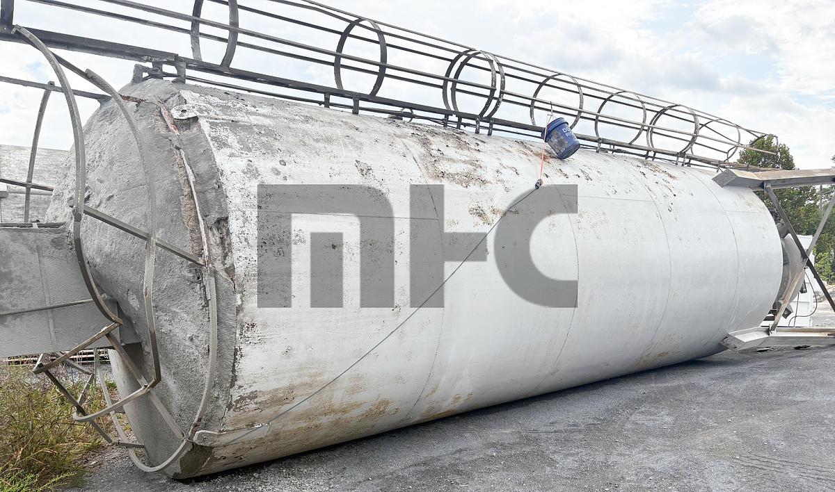 Used Belgrade 700 Bbl Stationary Cement Silo and Cement Batcher