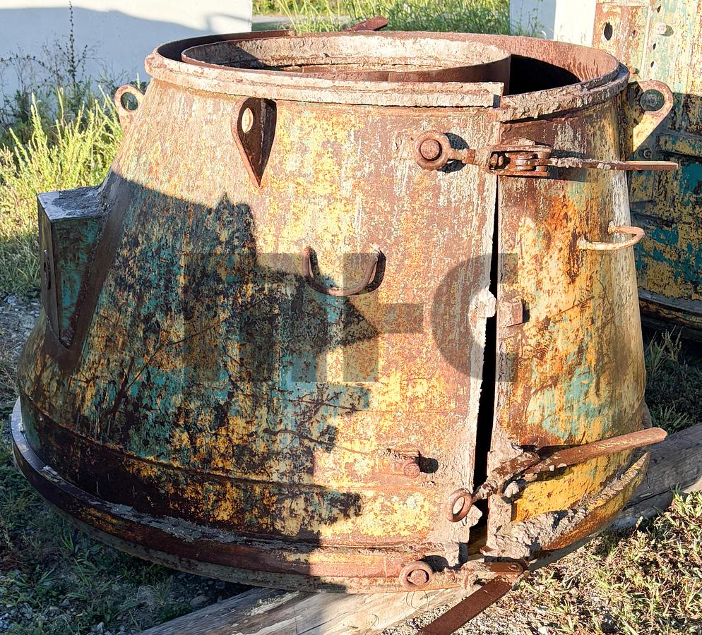 Used Besser-Quinn 48" Precast Concrete Eccentric Manhole Cone Form