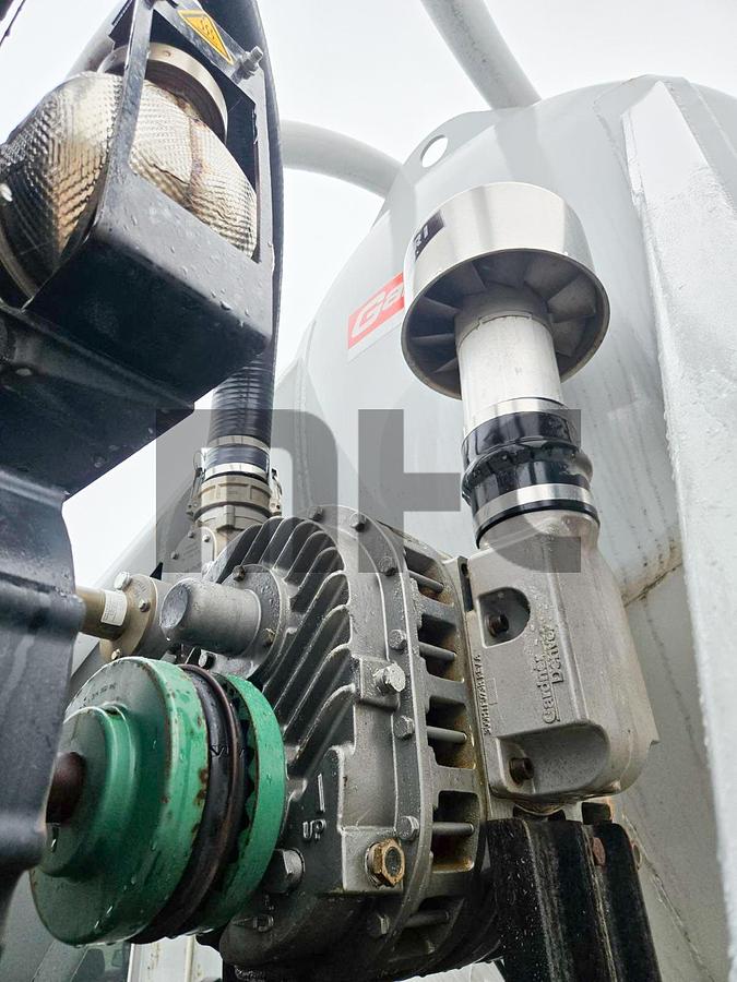 Used 2020 Gallegos Cement Pig / Guppy with Diesel Blower