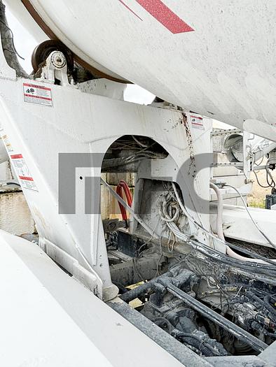 Used 1997 Kenworth T800 Rear Discharge Concrete Mixer Truck