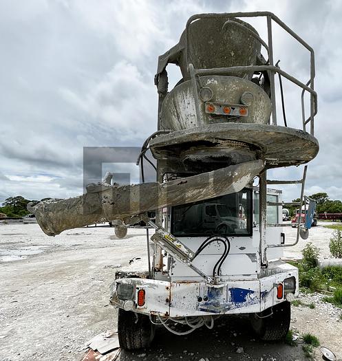 Used 2005 Terex/Advance Front Discharge Mixer Truck