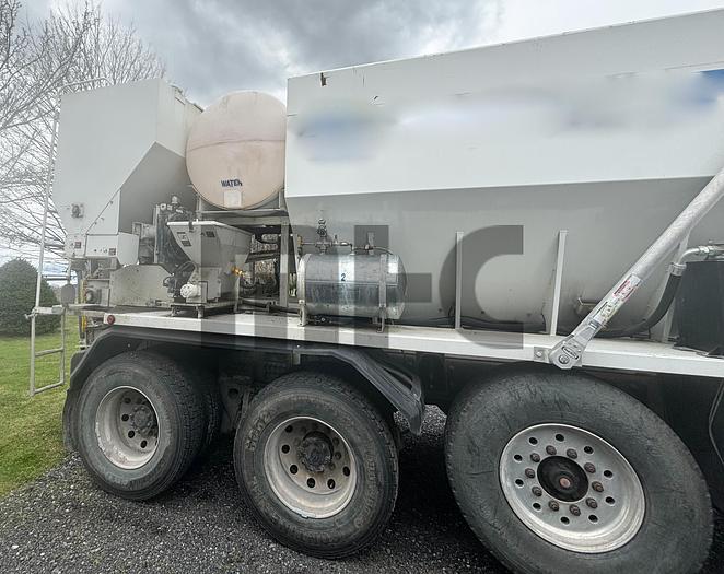 Used 2021 Zimmerman / International Volumetric Mixer Truck