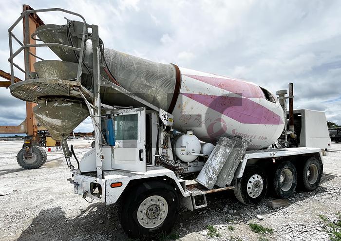Used 2005 Terex/Advance Front Discharge Mixer Truck