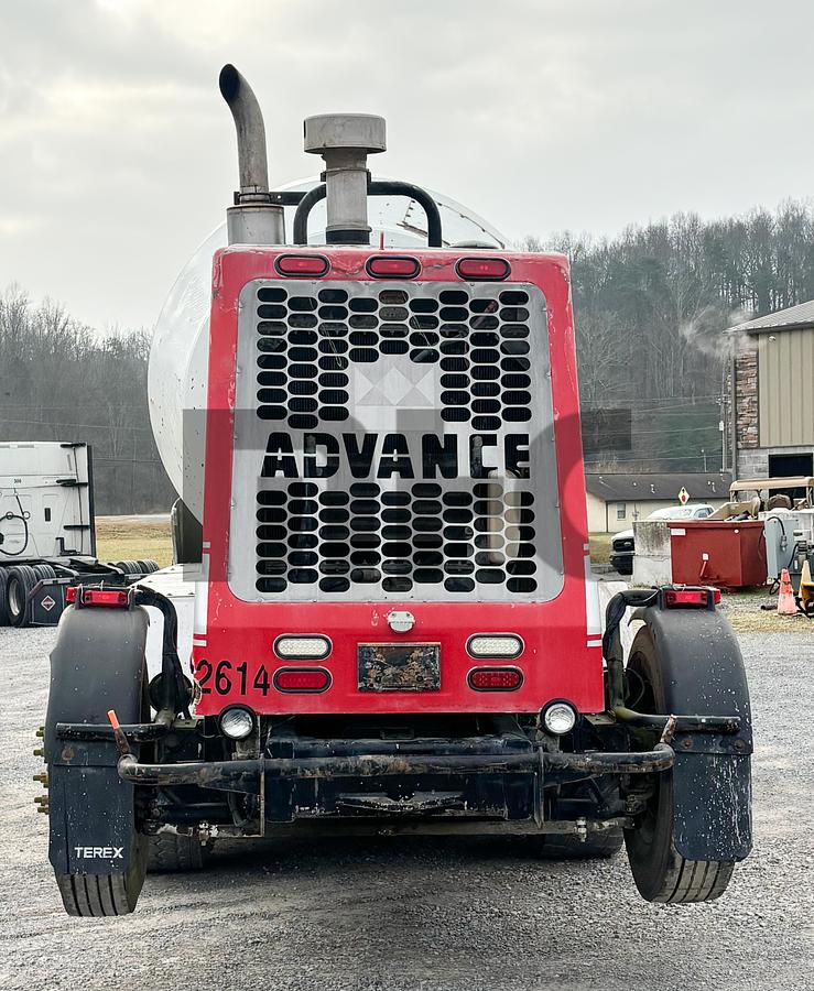 Used 2005 TEREX 12X6 Front Discharge Concrete Mixer Truck