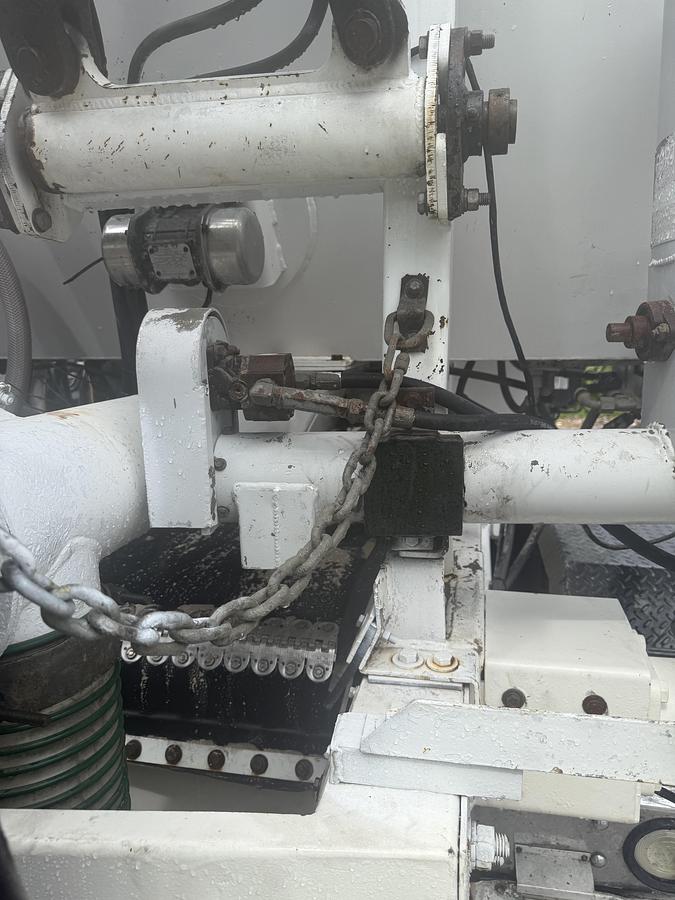 Used 2018 Holcombe 10 Yd Volumetric Mixer Truck
