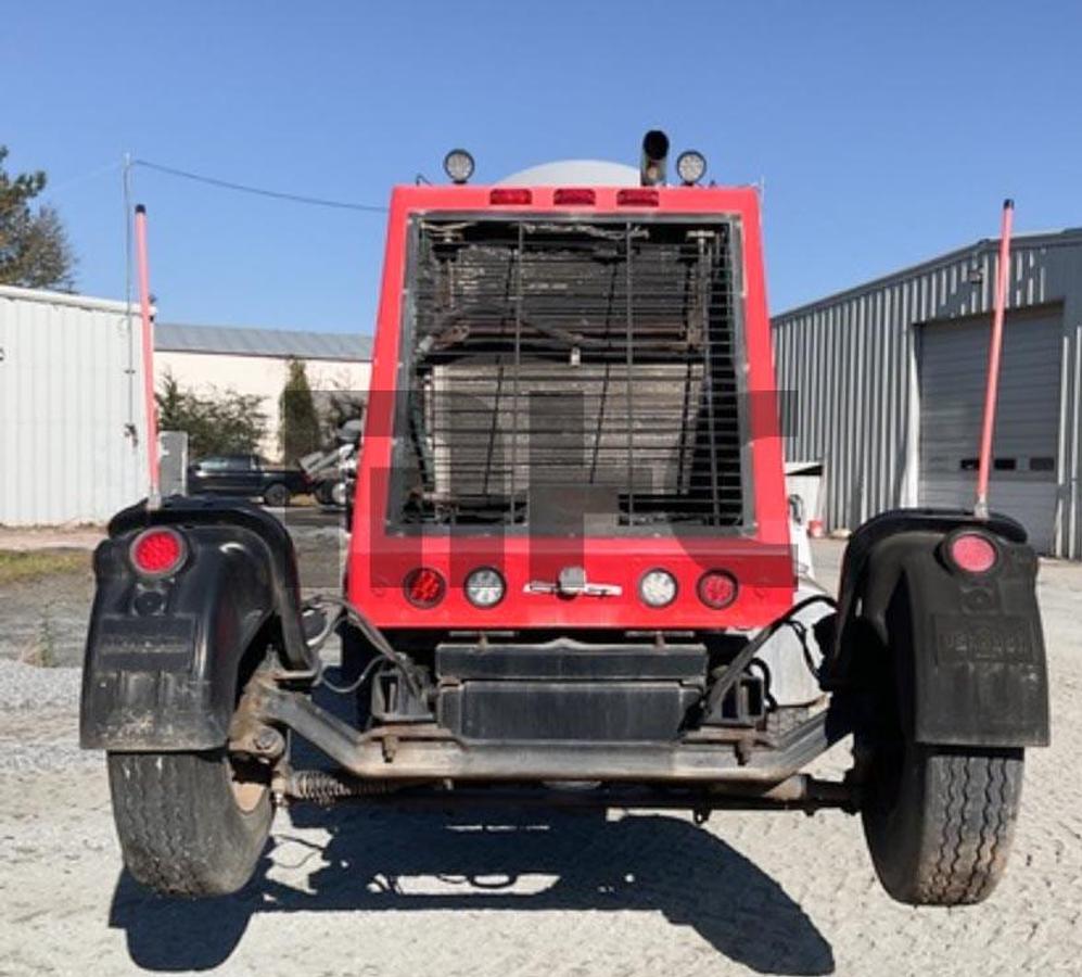 Used 2005 Oshkosh S-2106L Front Discharge Concrete Mixer Truck