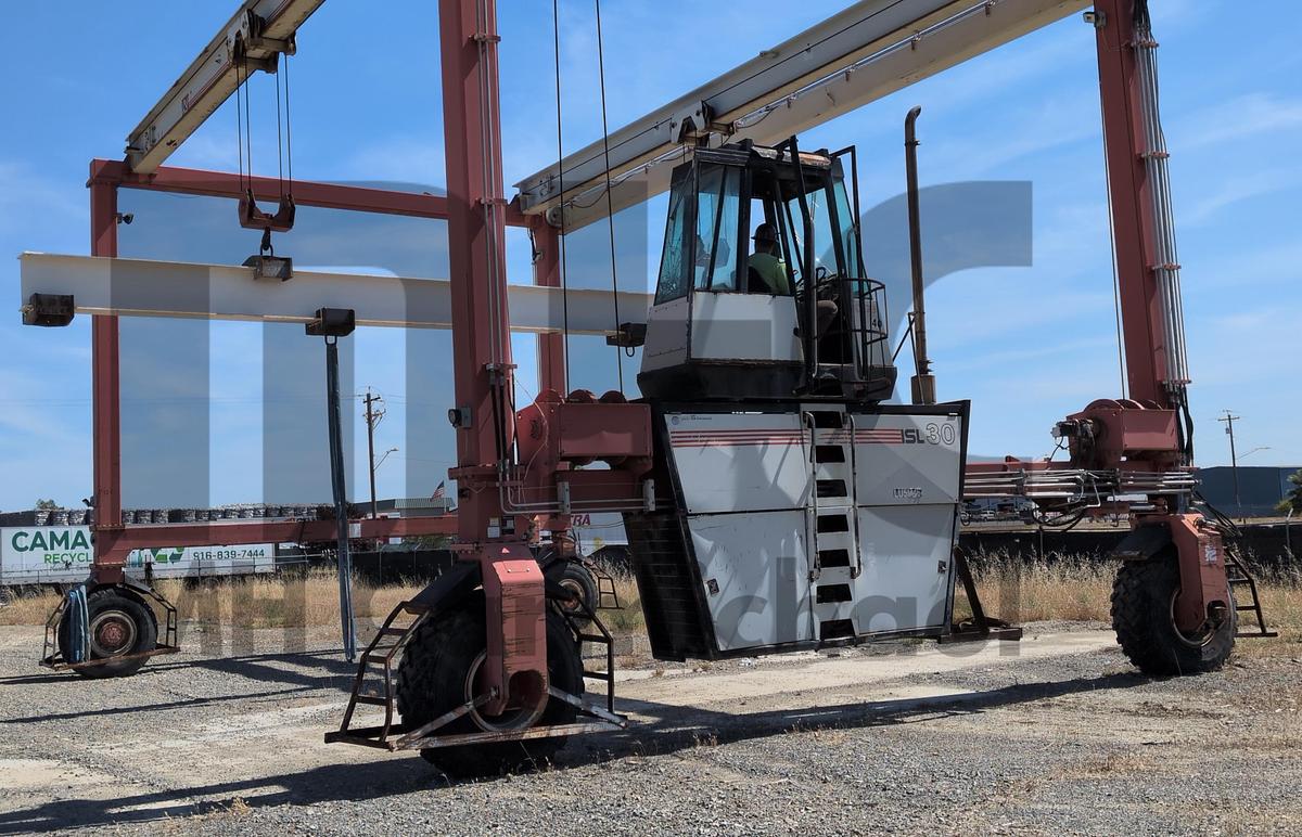 Used Shuttle Lift ISL 30 Travel Lift