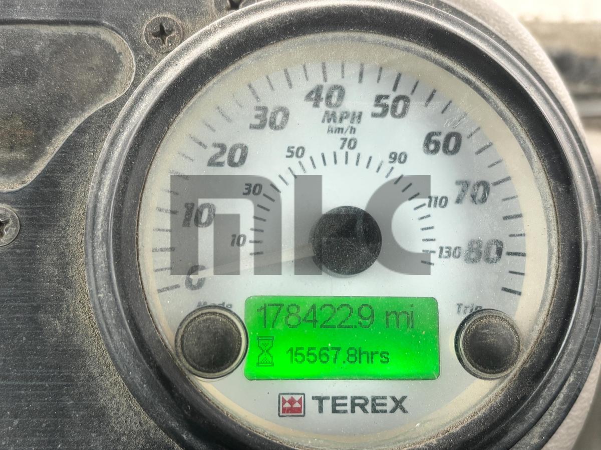 Used 2015 TEREX 8X6 Front Discharge Concrete Mixer Truck