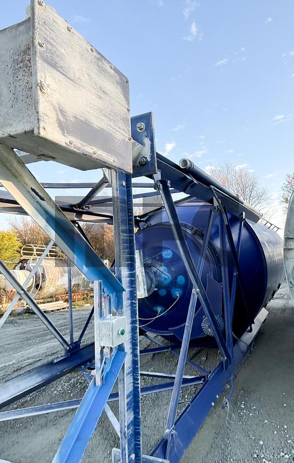 Used Standley Batch 135 Ton Stationary Cement Silo with Structure