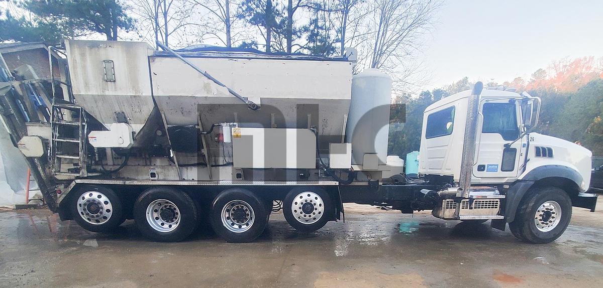 Used 2022 Mack / Bay Lynx Volumetric Mixer Truck (5 Available)