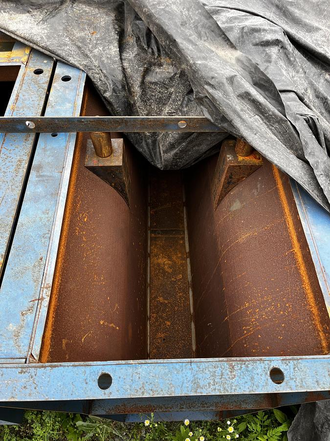 Used Precast Concrete Jersey Barrier Forms - K Type FDOT 
