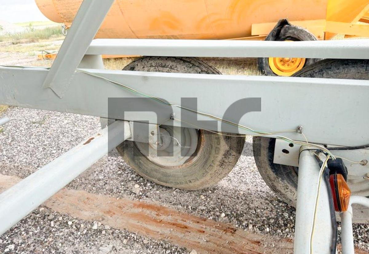 Used Belgrade LP200 Portable Cement Silo with Rice Lake Batching System