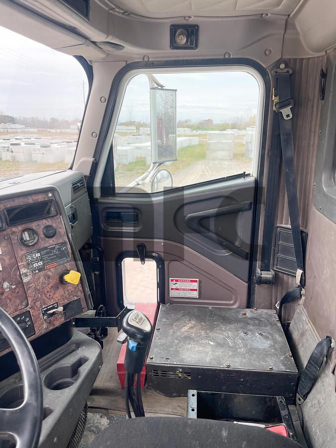 Used 2002 Paystar/Del Zotto Septic Tank Rail Truck