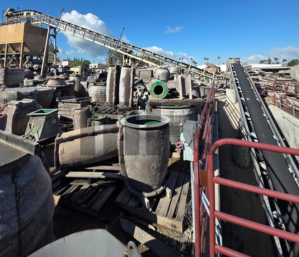 Used 2005 Turmac 4 Compartment Precast Concrete Batch Plant w/Haarup Mixer