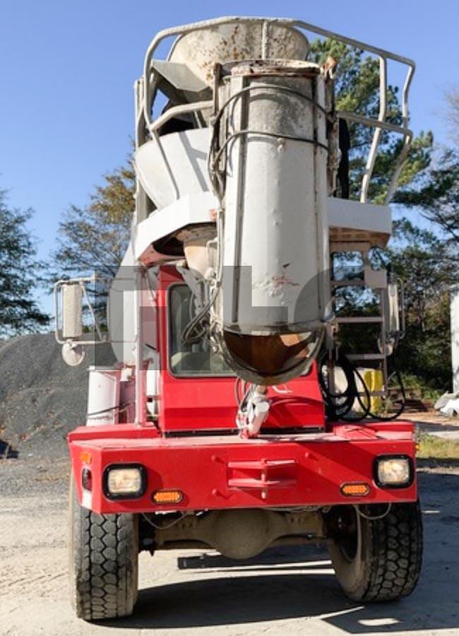 Used 2005 Oshkosh S-2106L Front Discharge Concrete Mixer Truck