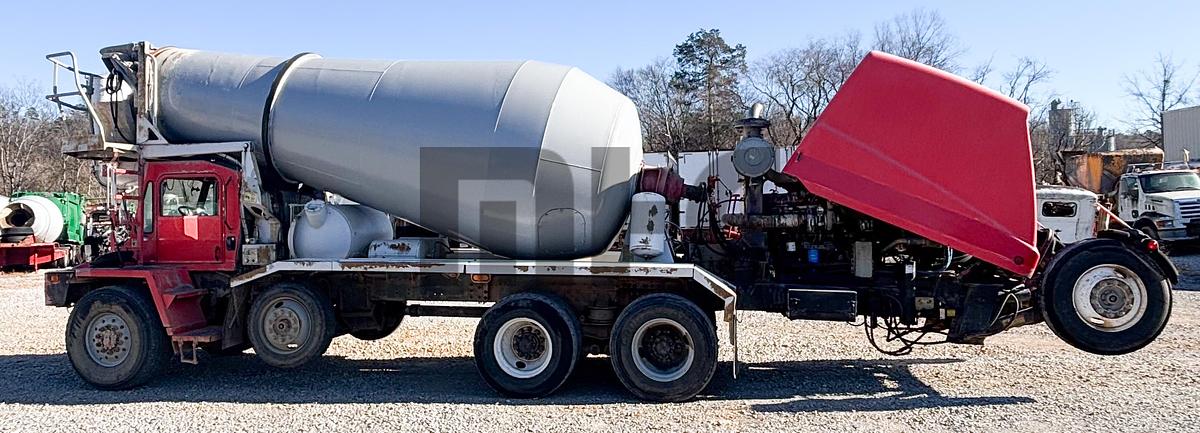 Used 2007 Oshkosh S-2146 10x6 Front Discharge Mixer Truck: