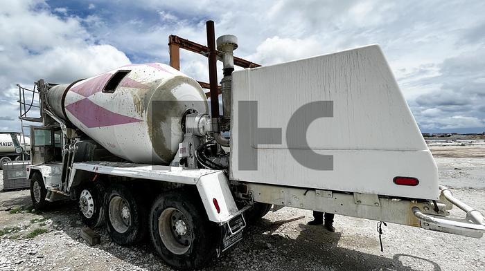 Used 2005 Terex/Advance Front Discharge Mixer Truck