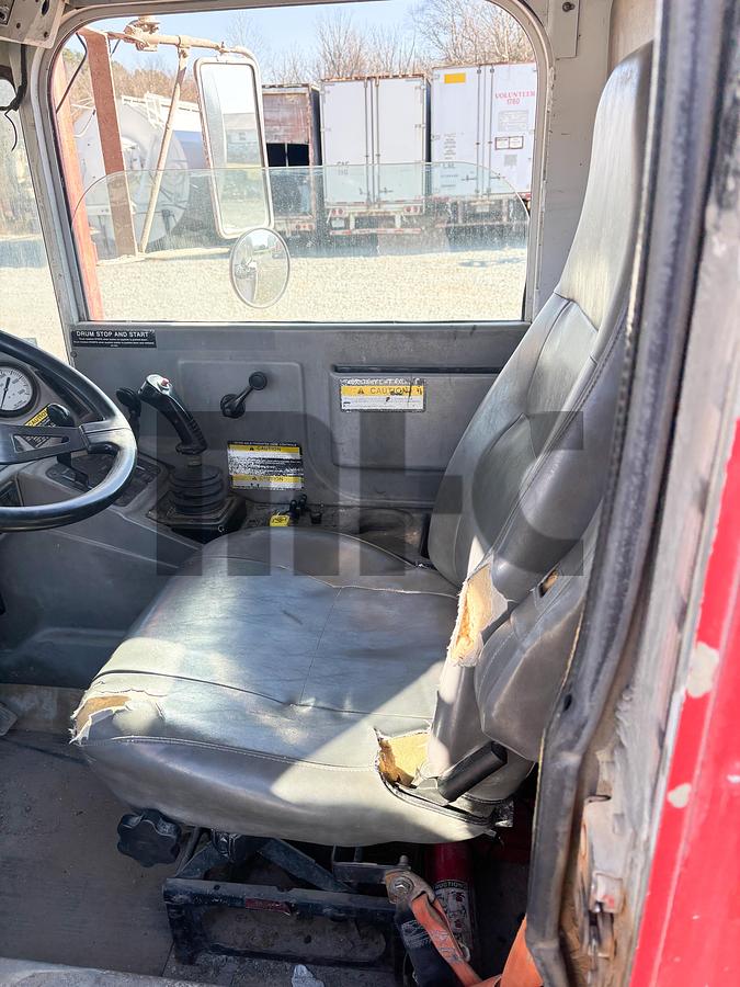 Used 2007 Oshkosh S-2146 10x6 Front Discharge Mixer Truck: