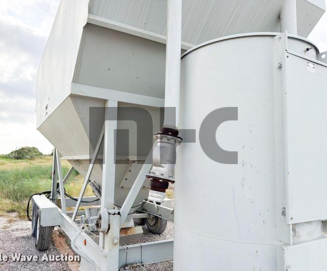 Used Belgrade LP200 Portable Cement Silo with Rice Lake Batching System