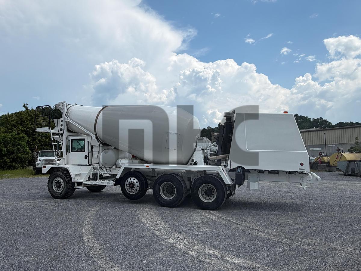 Used 2015 TEREX FDB4000 8X6 Front Discharge Concrete Mixer Truck