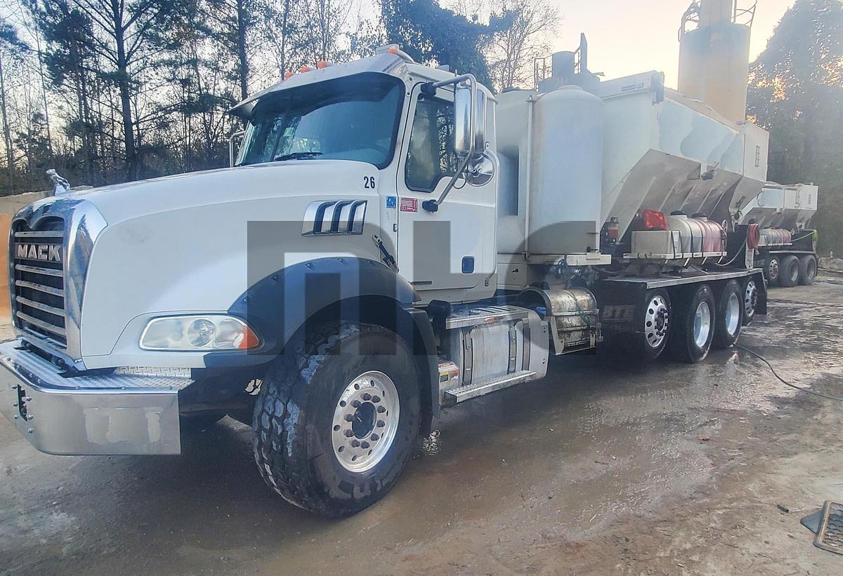 Used 2022 Mack / Bay Lynx Volumetric Mixer Truck (5 Available)