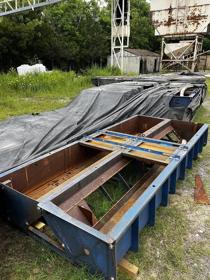 Used Precast Concrete FDOT Low Profile Barrier Double Cavity Form