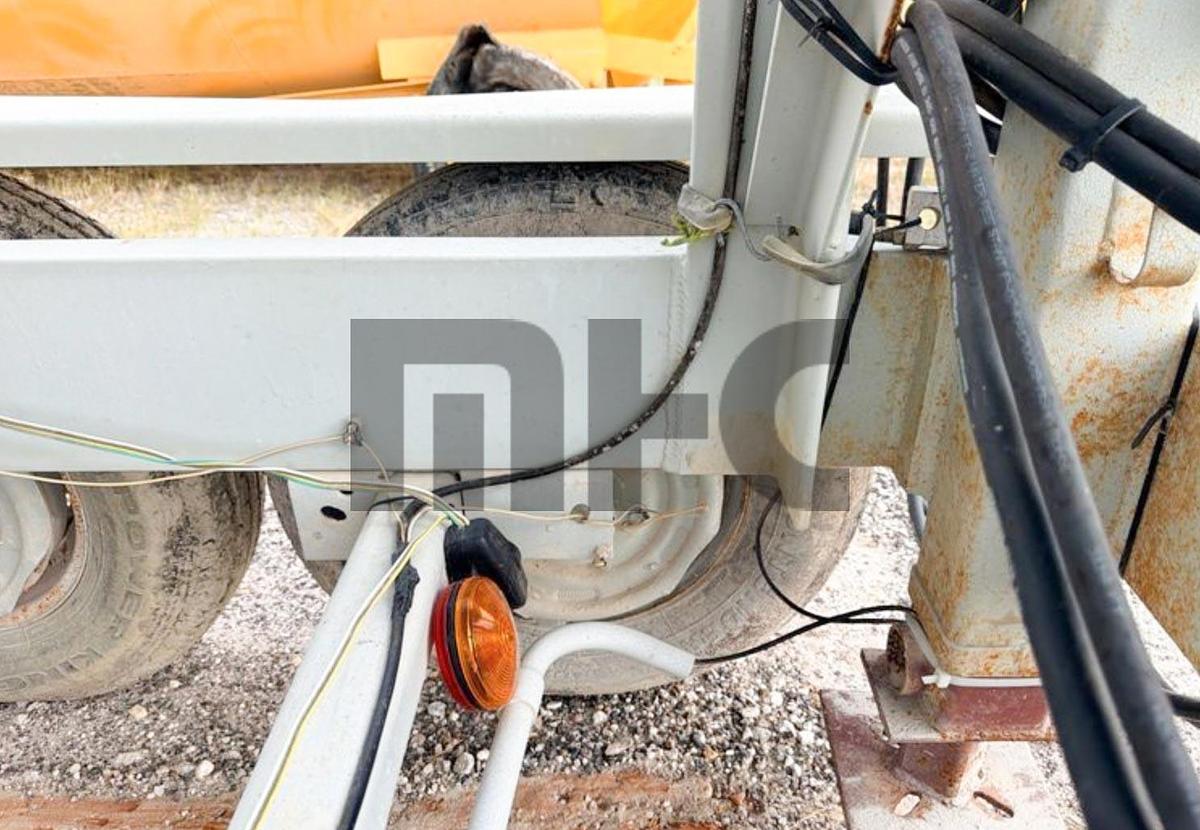 Used Belgrade LP200 Portable Cement Silo with Rice Lake Batching System