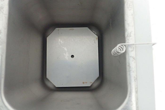 Used Thermo Fisher Scientific Model 2829 2.5L Precision Water Bath 51221046
