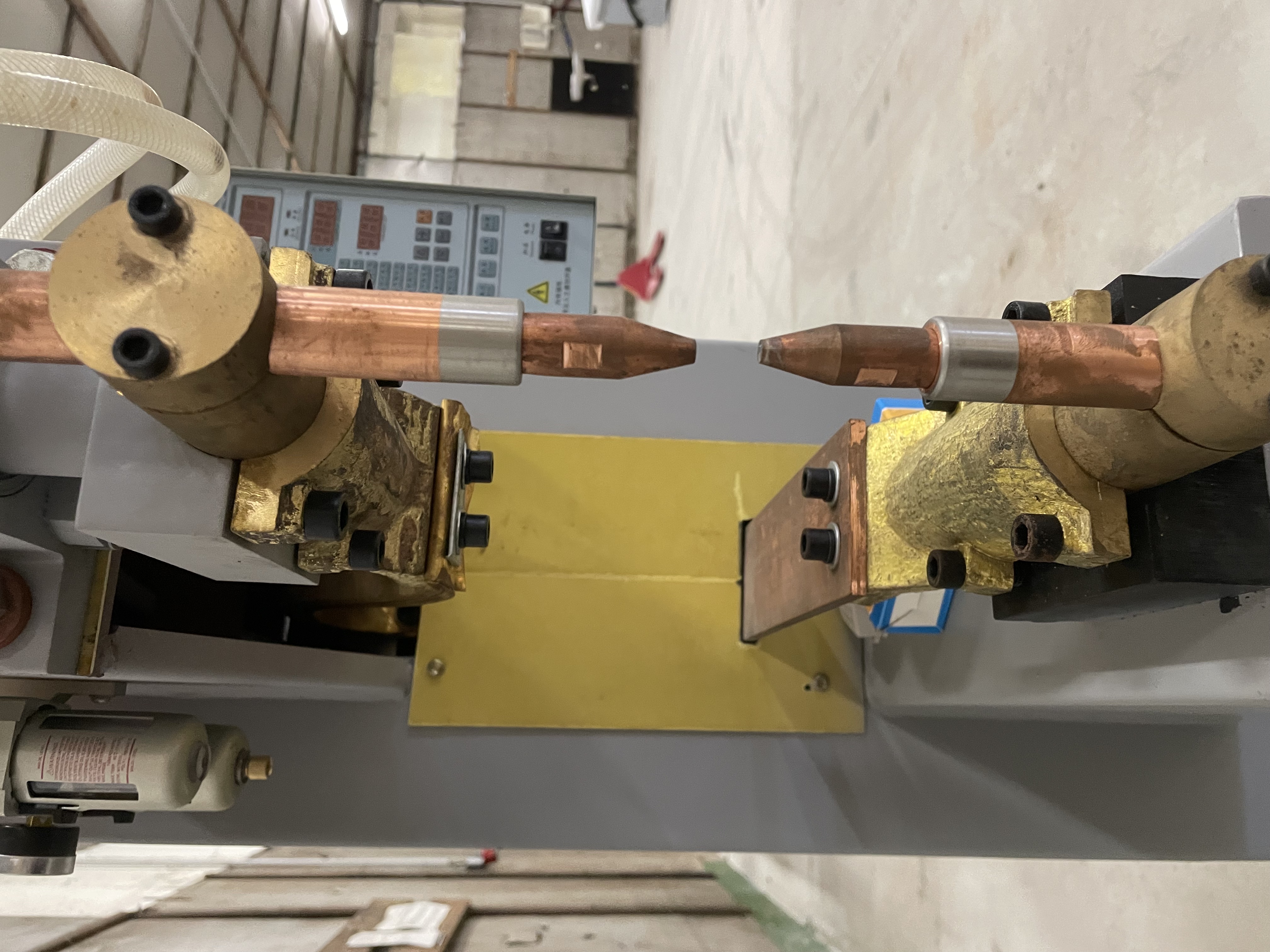 Spot welder