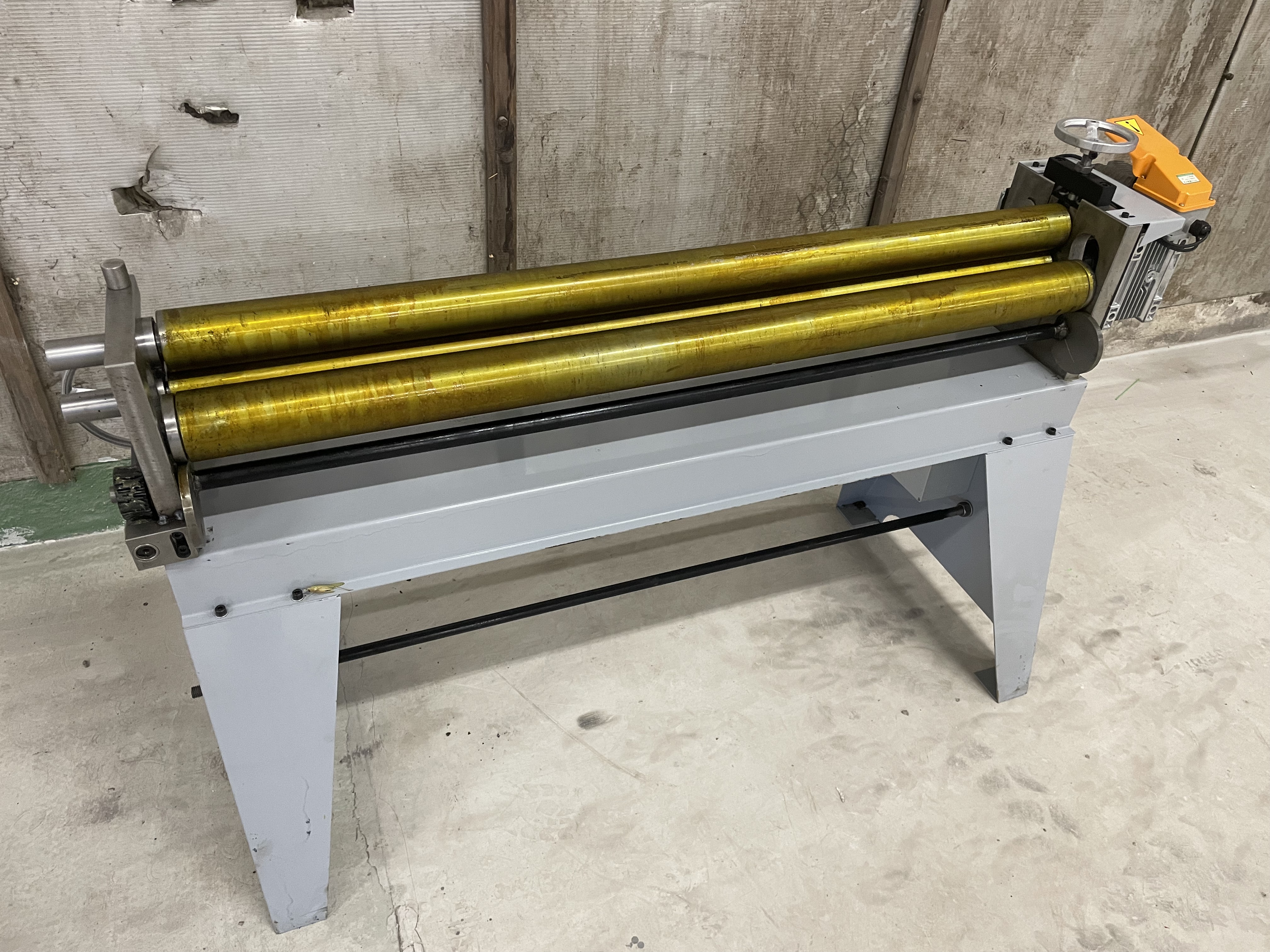 W11G-1.5×1300 Roll Bender