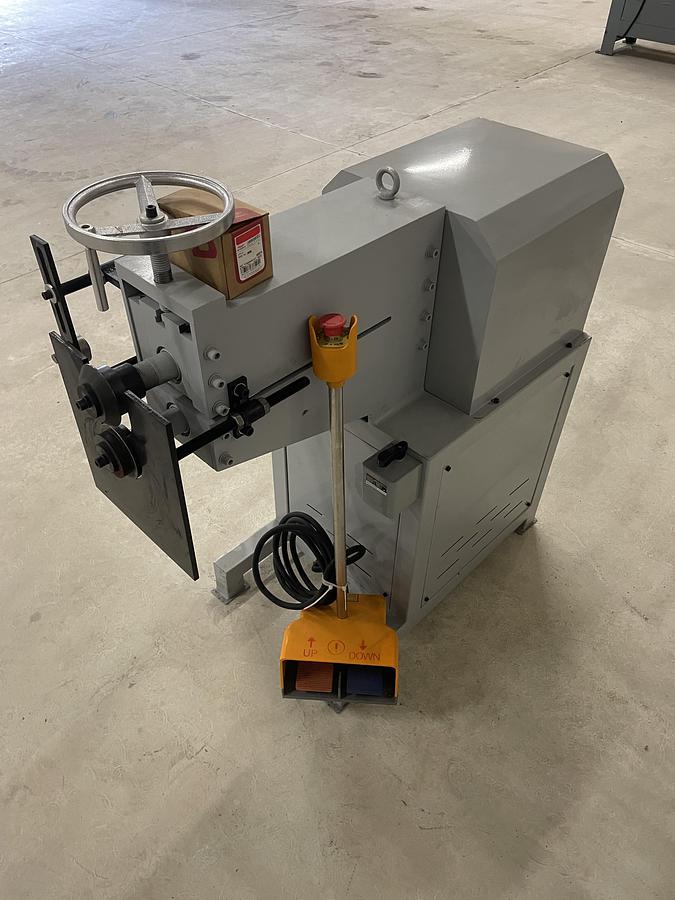 Used XL15 – Electric Roller Press