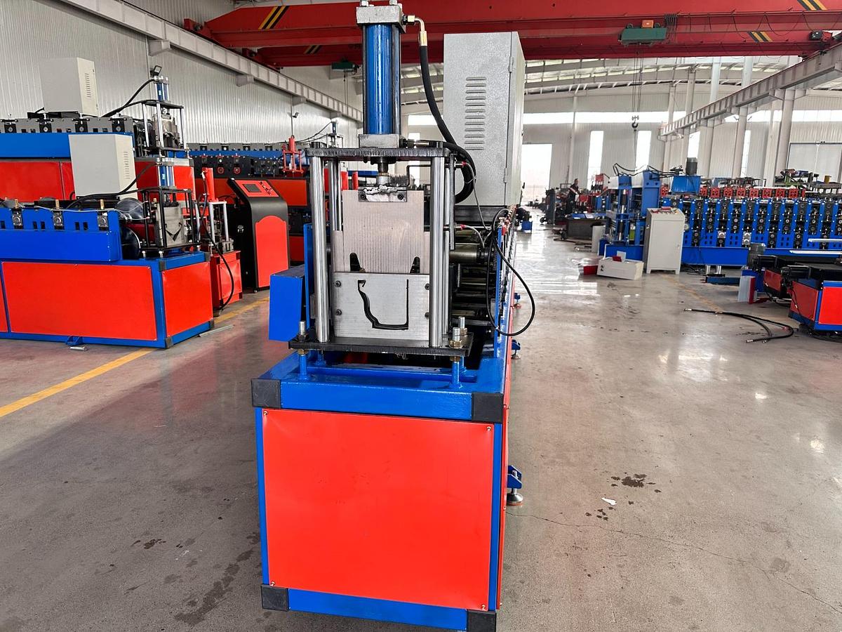 Gutter Rolling Line